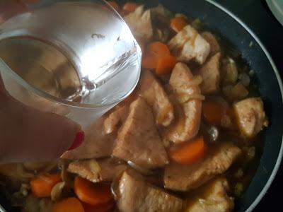 ESTOFADO DE PAVO AL PEDRO XIMENEZ ESTOFADO DE PAVO AL PEDRO XIMENEZ