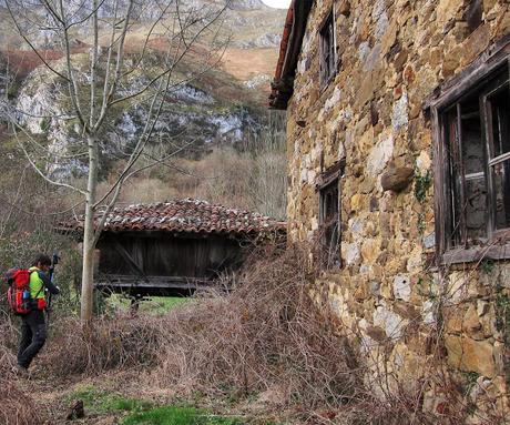 PICO TEYEU DESDE SANTILLAN POR CUENYE MALA Y BEYU PEN