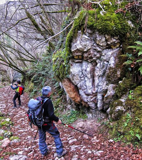 PICO TEYEU DESDE SANTILLAN POR CUENYE MALA Y BEYU PEN