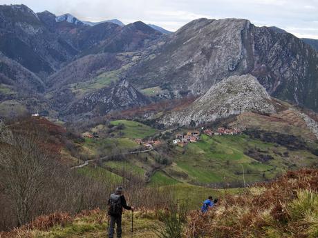 PICO TEYEU DESDE SANTILLAN POR CUENYE MALA Y BEYU PEN