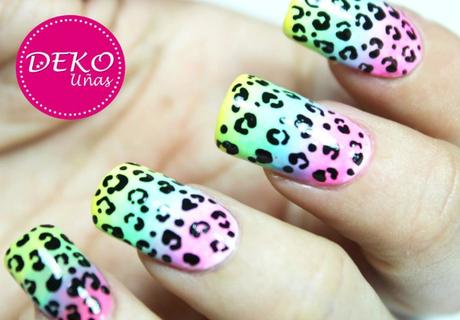 ¿Uñas animal print?