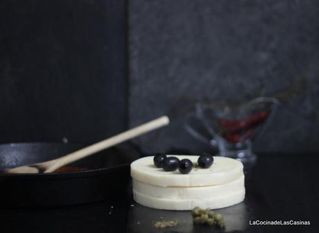 Provoleta con Salsa Arrabiata Provoleta con Salsa Arrabiata