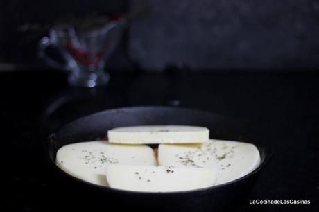 Provoleta con Salsa Arrabiata Provoleta con Salsa Arrabiata