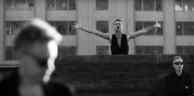 Nuevo videoclip de Depeche Mode (dirigido por Anton Corbijn, claro): 'Where's the Revolution' Nuevo videoclip de Depeche Mode (dirigido por Anton Corbijn, claro): 'Where's the Revolution'