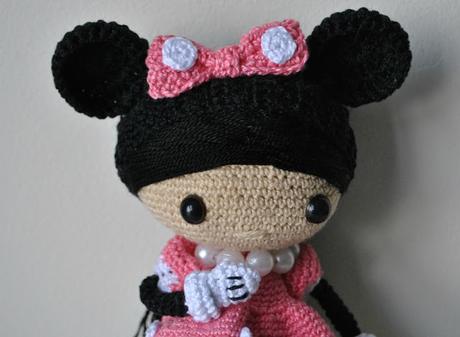 MINNIE MOUSE DE GANCHILLO