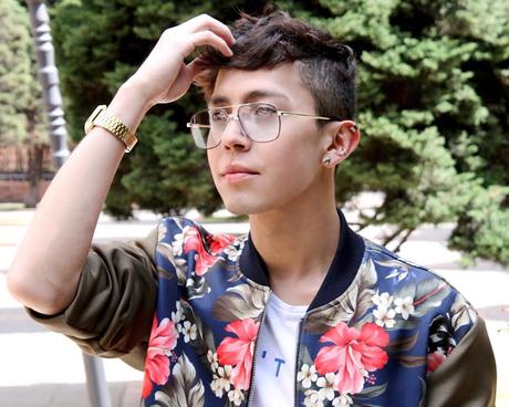 LOOKS FLOWER ON FLOWER enero 29, 2017 A veces un look rel... LOOKS FLOWER ON FLOWER enero 29, 2017 A veces un look rel...