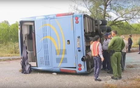 46 heridos por accidente de ómnibus en Villa Clara 46 heridos por accidente de ómnibus en Villa Clara
