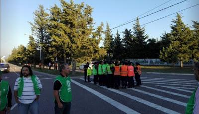 Macri tapó con policías dos manifestaciones en su contra en San Luís