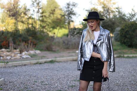 SILVER JACKET & FISHNET SILVER JACKET & FISHNET