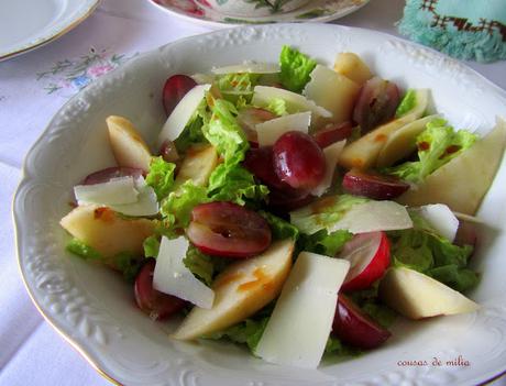 Ensalada de uvas queso y peras