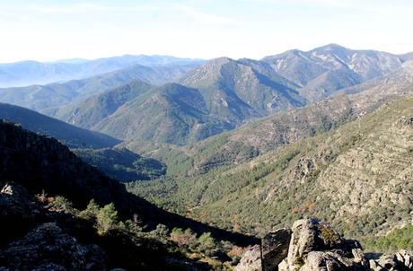 Ruta de la Portilla Bejarana y la ‘Torrita’, un viaje al corazón de Las Batuecas Caminando por el corazón de Las Batuecas Portilla Bejarana