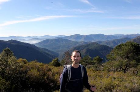 Ruta de la Portilla Bejarana y la ‘Torrita’, un viaje al corazón de Las Batuecas Pablo con el paisaje característico de Las Batuecas Portilla Bejarana