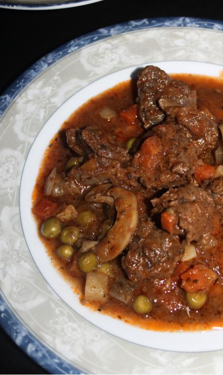 CUSCUS CON CARNE A LA JARDINERA CUSCUS CON CARNE A LA JARDINERA