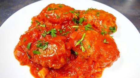 FILETES RUSOS EN SALSA DE TOMATE FILETES RUSOS EN SALSA DE TOMATE