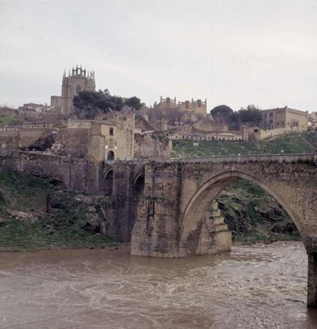 Resultado de imagen de puente de San Martín de Toledo revela que tuvo casas