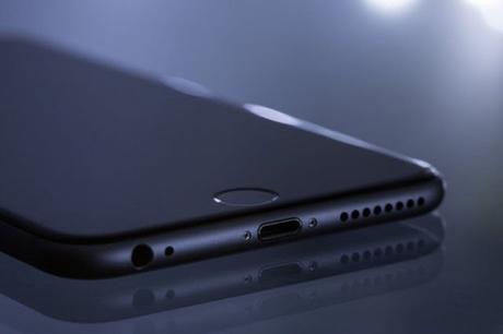 ¿Adiós al famoso botón redondo?: Filtran como serán los #iPhone8