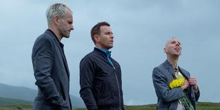 T2 Trainspotting, elige facebook