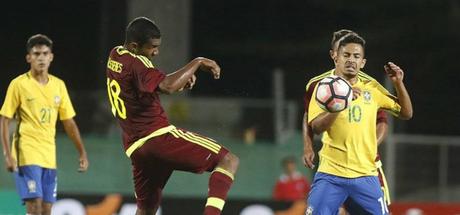 Brasil le ganó a Venezuela y lidera el grupo B en el Sudamericano Sub17