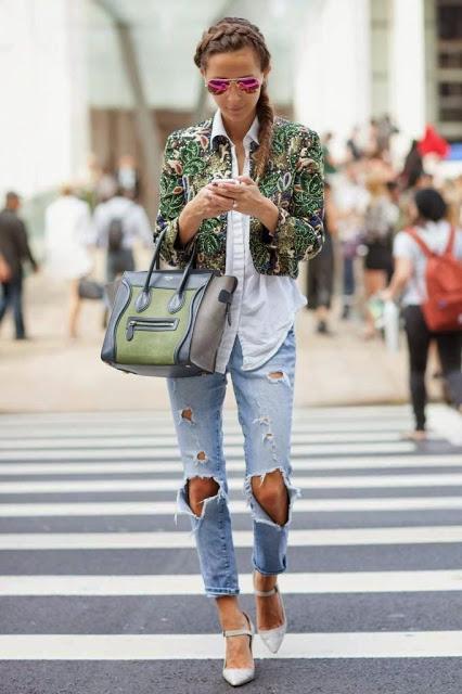 SEASONAL TRENDS; LAS FLORES ESTE AÑO VAN BORDADAS.- SEASONAL TRENDS; LAS FLORES ESTE AÑO VAN BORDADAS.-