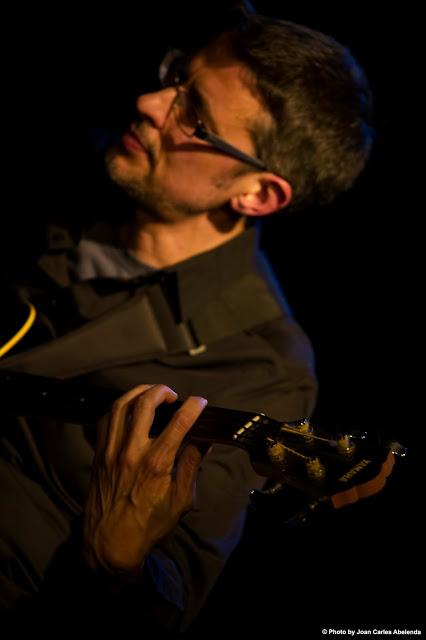 FOTO: GUILLERMO RIZZOTTO TRIO, presentación del CD “Paz”: Foto del concierto en la Sala Sandaru (Barcelona)