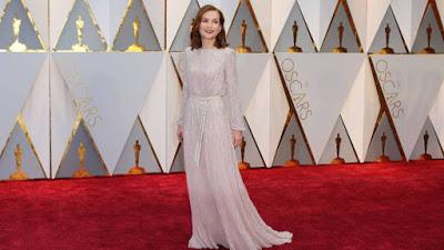 Desfile de vestidos de novia en la alfombra roja de los Oscars 2017