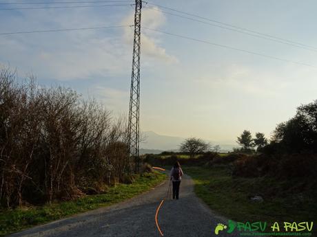 Ruta de las Cercanías del Cielo PR AS-197 y Viesca Redonda desde Vega de Sariego Devío a Figares en la Ruta de las cercanías del Cielo