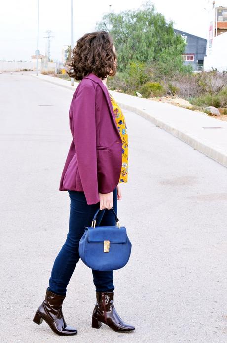 Blusa mostaza con flores Blusa mostaza con flores