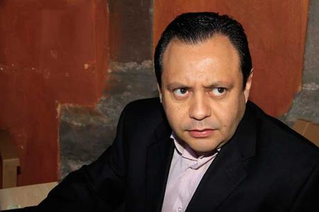 Diputado #mexicano Braulio Guerra escala una valla en frontera con #EEUU para darle una lección a Trump (VIDEO) Diputado #mexicano Braulio Guerra escala una valla en frontera con #EEUU para darle una lección a Trump (VIDEO)
