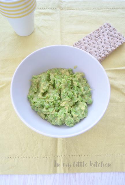Guacamole picante de guisantes- Cooking the chef (Enrique Olvera) Guacamole picante de guisantes- Cooking the chef (Enrique Olvera)