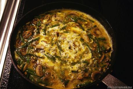 Revuelto de trigueros y champiñones Revuelto de trigueros y champiñones