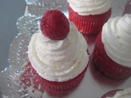 CUPCAKES DE FRAMBUESA Y QUESO