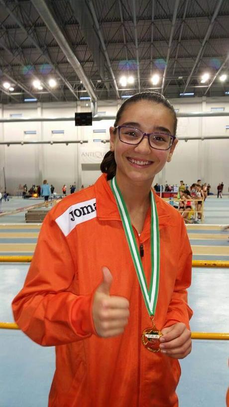 Lola Mayofret, se proclama campeona de Andalucía en 600 mt
