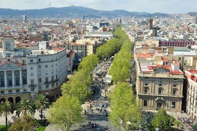 La Hipérbole del maletín - Josep Lluís Mestres La Hipérbole del maletín - Josep Lluís Mestres