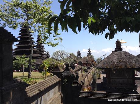 Bali; El Templo Besakih y Pura Kehen