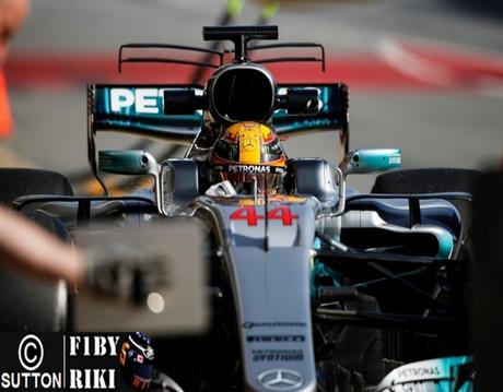 Hamilton cree que Ferrari no ha mostrado todas sus cartas