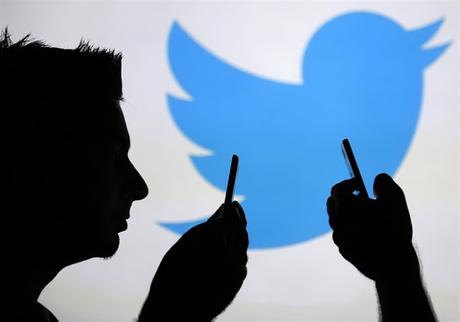 Twitter comienza a ocultar cuentas enteras por ofrecer contenido ofensivo o sensible: reporte Twitter comienza a ocultar cuentas enteras por ofrecer contenido ofensivo o sensible: reporte