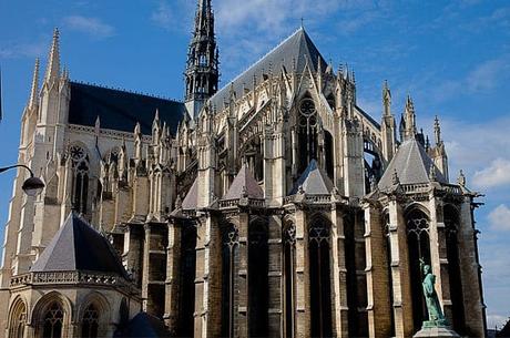 Te Mostramos La Hermosa Catedral De Amiens. La Iglesia Más Grande De Francia