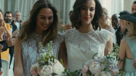 Magnum defiende la diversidad con una boda entre dos chicas en su nueva campaña