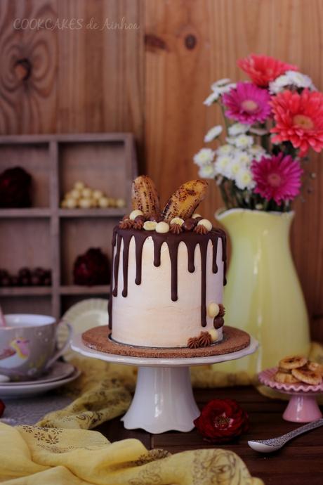 Drip Cake de Plátano y Tres Chocolates