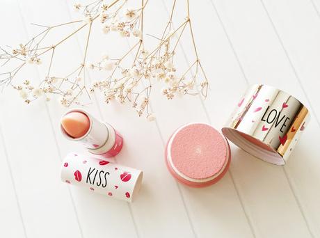 Clarins Kiss & Love