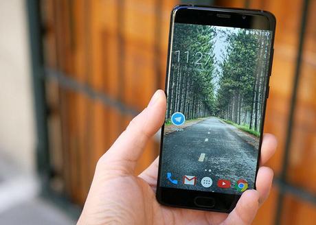 La pantalla curva del #iPhone8 no tendrá funciones extra como la de los #Galaxy La pantalla curva del #iPhone8 no tendrá funciones extra como la de los #Galaxy