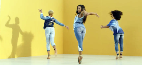 ¿Sabeis que es el hiplet? Desigual lo incorpora a su nueva campaña. ¿Sabeis que es el hiplet? Desigual lo incorpora a su nueva campaña.