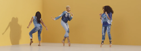 ¿Sabeis que es el hiplet? Desigual lo incorpora a su nueva campaña. ¿Sabeis que es el hiplet? Desigual lo incorpora a su nueva campaña.