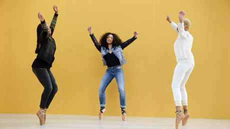 ¿Sabeis que es el hiplet? Desigual lo incorpora a su nueva campaña. ¿Sabeis que es el hiplet? Desigual lo incorpora a su nueva campaña.