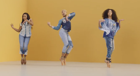 ¿Sabeis que es el hiplet? Desigual lo incorpora a su nueva campaña. ¿Sabeis que es el hiplet? Desigual lo incorpora a su nueva campaña.