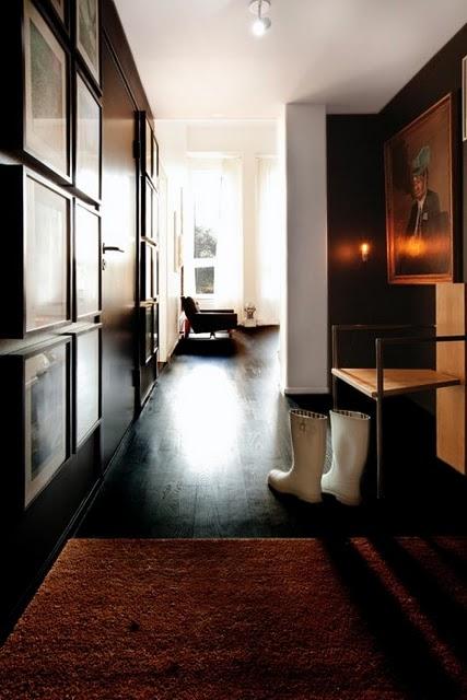 Entrada a un pasillo Entrada a un pasillo