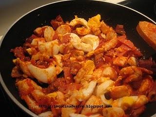 EMPANADA DE POLLO EMPANADA DE POLLO