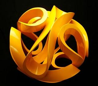 Interconectado: Las Esculturas de Yvonne Domenge Interconectado: Las Esculturas de Yvonne Domenge