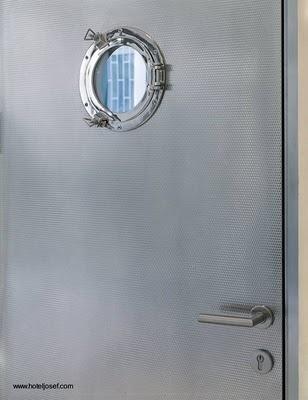 Ojo de Buey en la puerta Ojo de Buey en la puerta