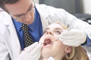 dentista Menos del 50% de población visita al dentista periódicamente en España